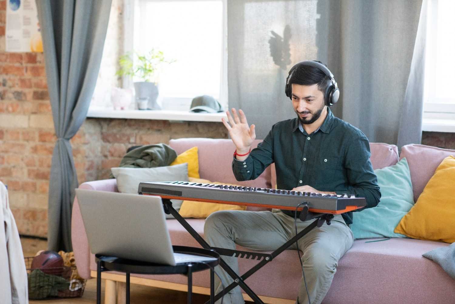 What Is the Best Course for Confidence and Vocal Power?